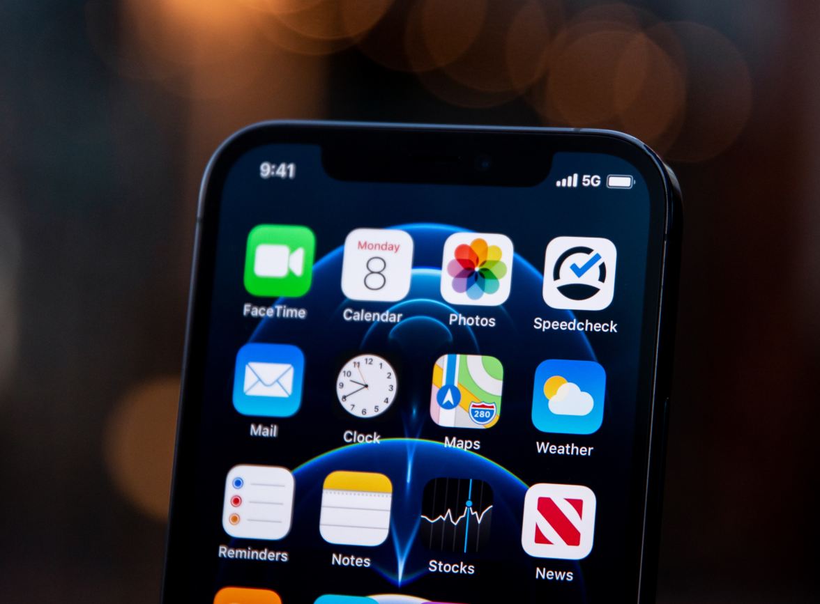 仪陇苹果手机维修分享为什么 iPhone 12 在冬季会自动关机 