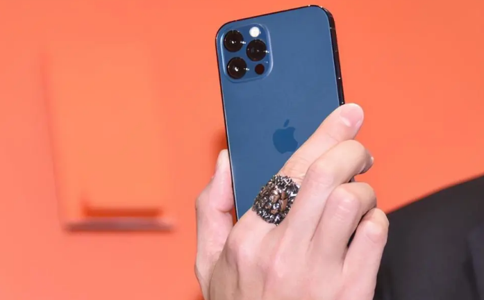 仪陇苹果手机维修分享iPhone12系列重启方法教程 